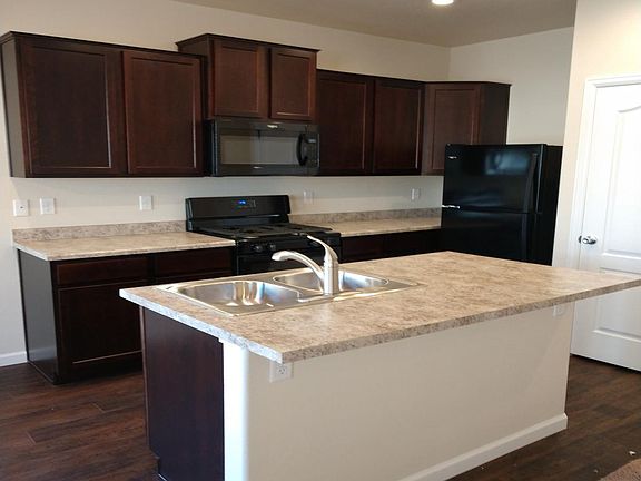 property_10-2019_kitchen_1_12182019