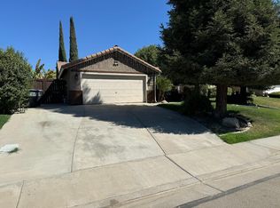 5340 W Ashland Ct, Visalia, CA 93277