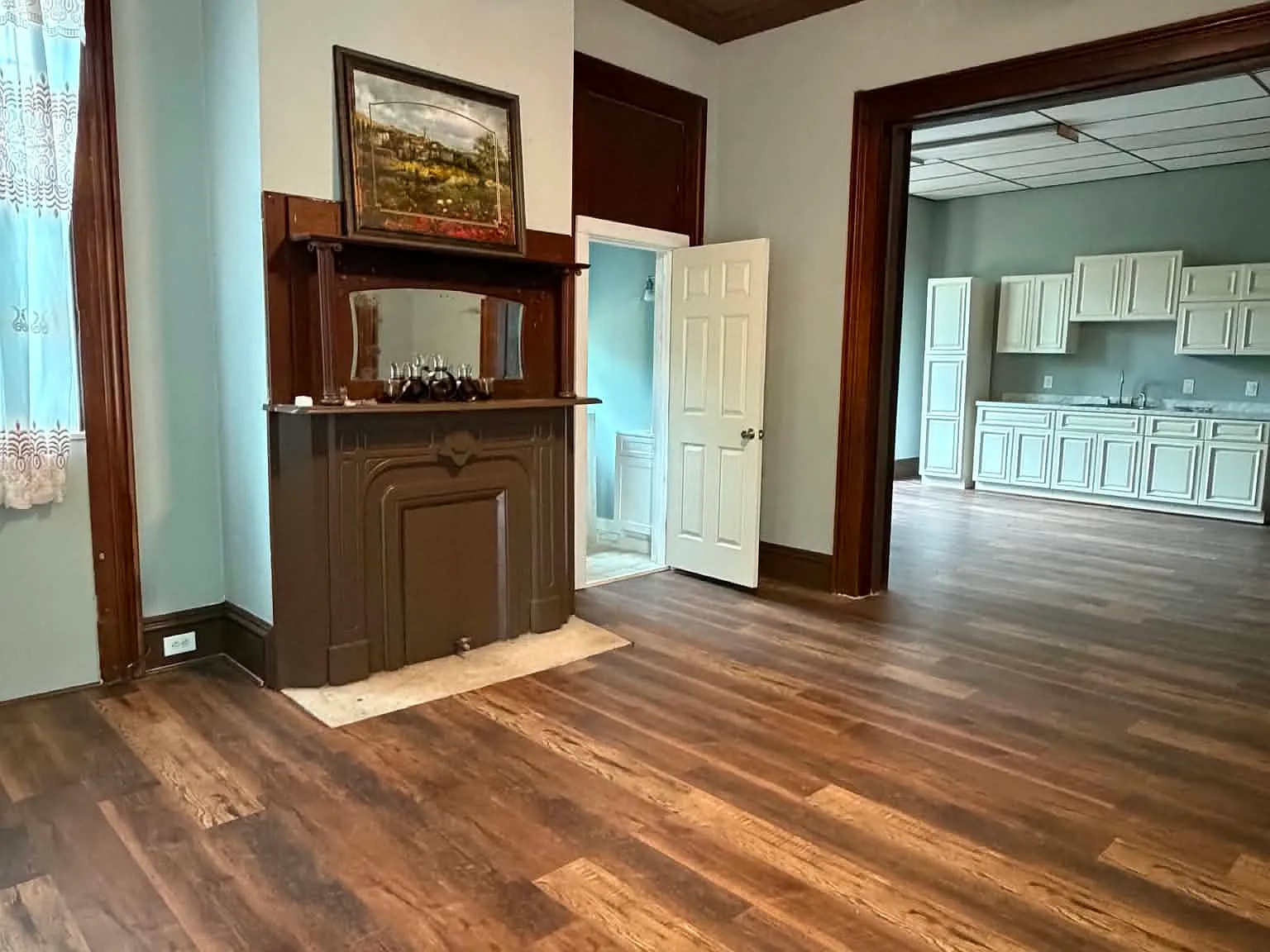 1 bed, 1.0 bath, $700 — Photo 2