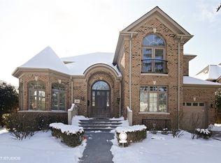 984 Ash St, Winnetka, IL 60093