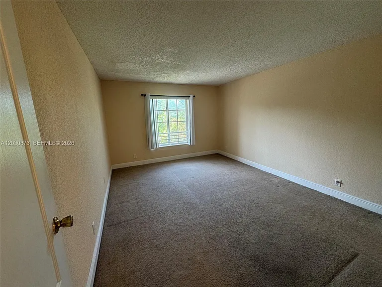 5201 Geneva Way #308 — Photo 6