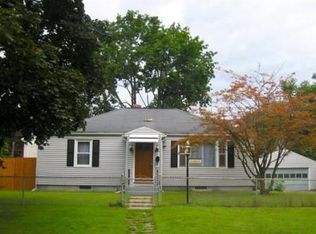 39 Griffin St, Springfield, MA 01104