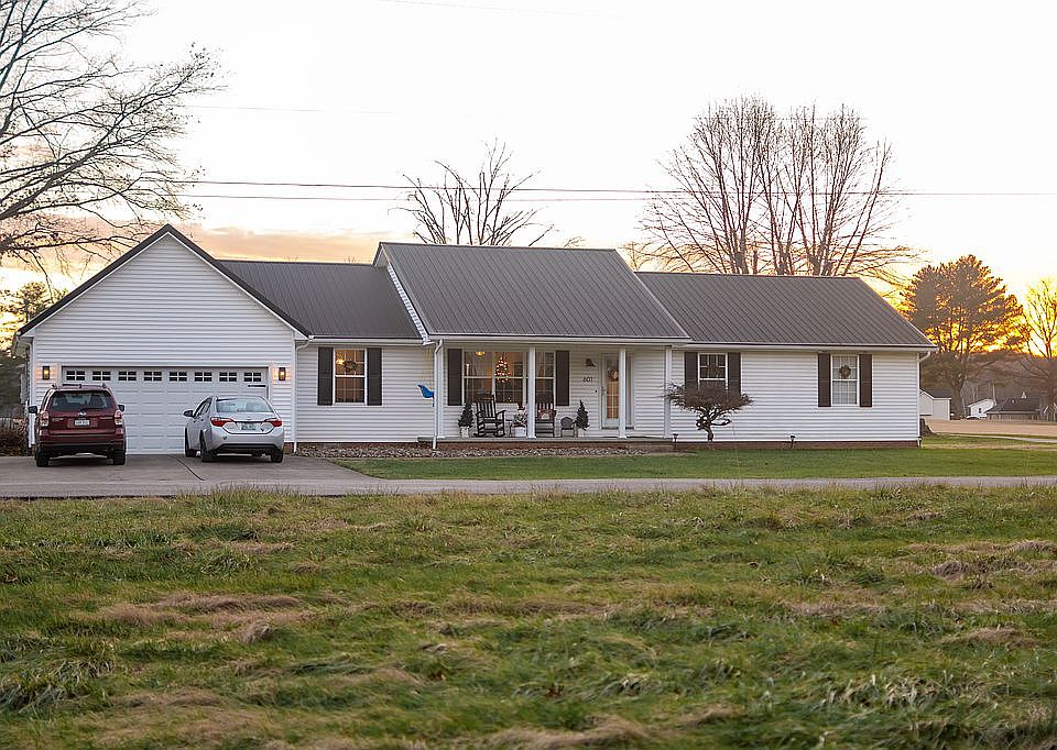 1st image of 72 Greenfield Ln