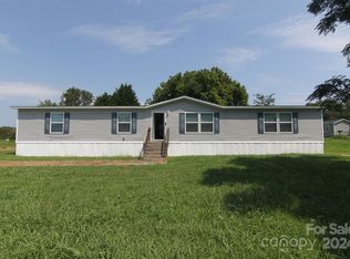 102 Robs Ct, Grover, NC 28073