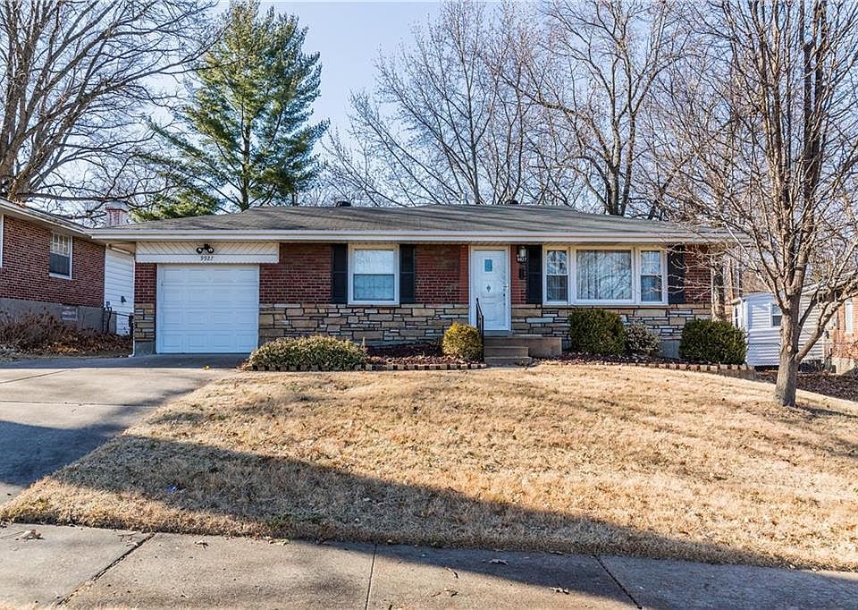 1st image of 9927 Fonda Dr