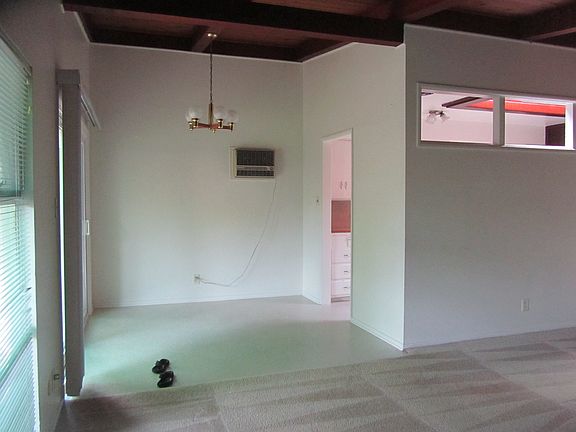 4th image of 2432 W Polk Way