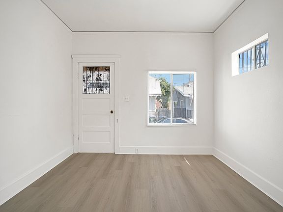 5th image of 514 E 22nd St