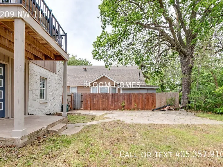 1209 NW 11th St — Photo 58