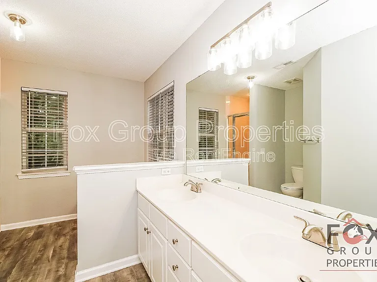 16125 Farmall Dr — Photo 10