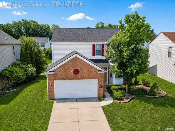 9992 W Avondale Cir, Ypsilanti, MI 48198
