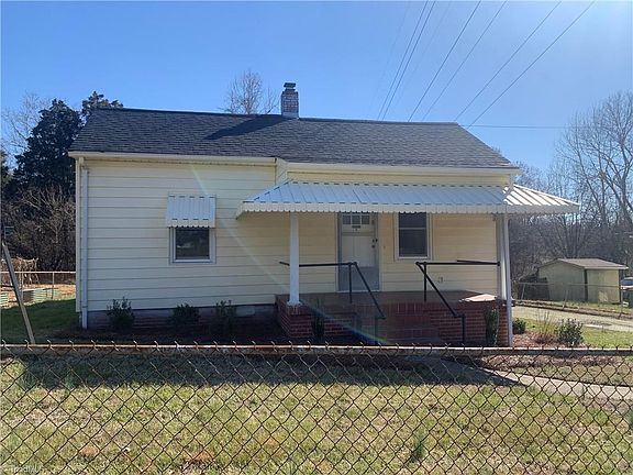 4th image of 2302 Summit Ave