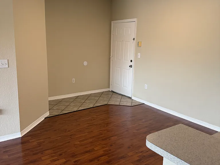 5475 Vineland Rd #8313 — Photo 44