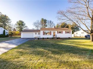 37 Farnham Rd, South Windsor, CT 06074