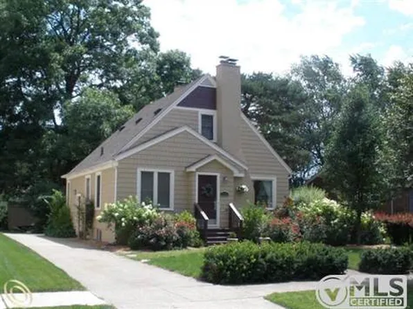 2714 Benjamin Ave, Royal Oak, MI 48073