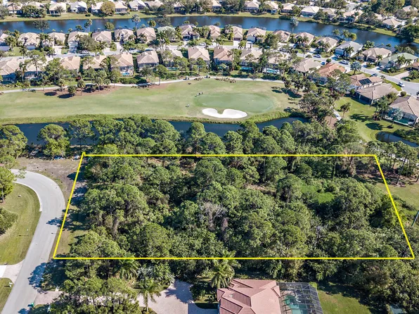 7996 Saddlebrook Drive, Port St Lucie, FL 34986