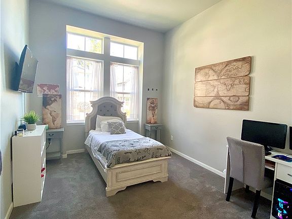 5th image of 18849 Colwood Ave NE