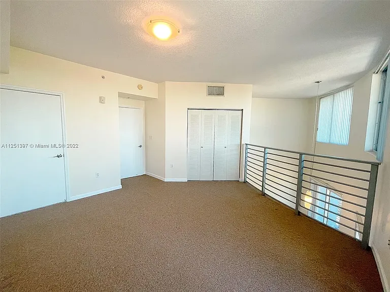 3339 Virginia St #320 — Photo 10