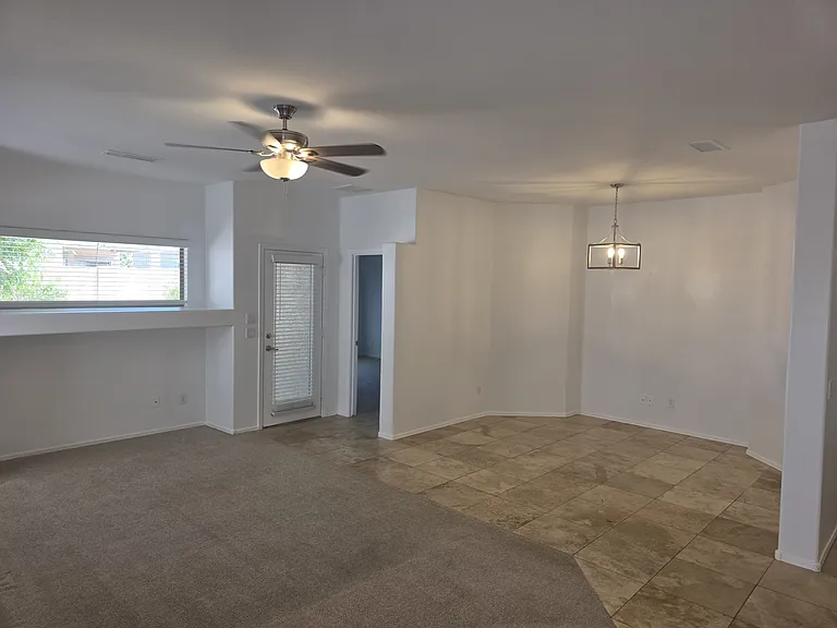 10058 E Kilarea Ave — Photo 5