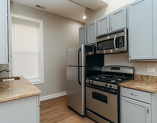 849 N Winchester Ave #2R — Photo 7
