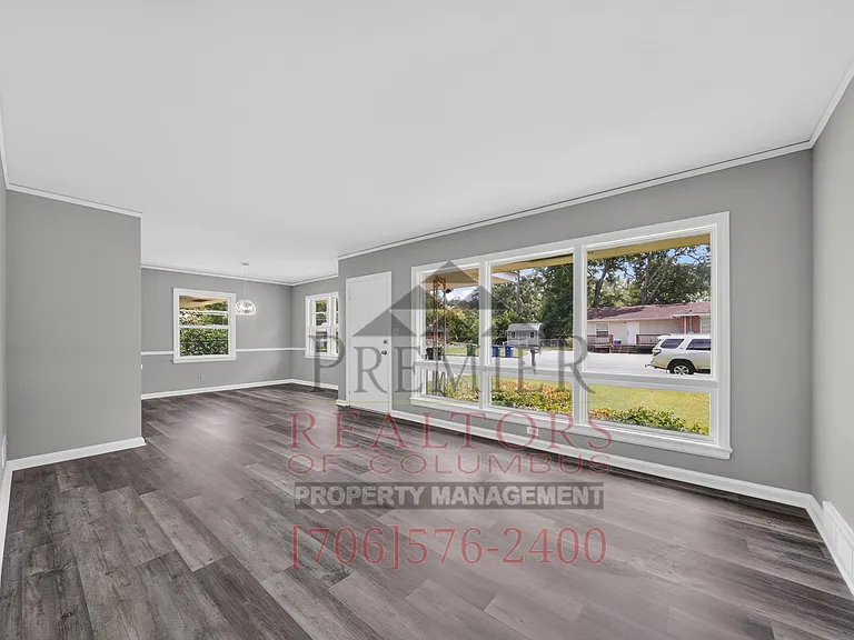 1819 Rosemary Ln — Photo 24