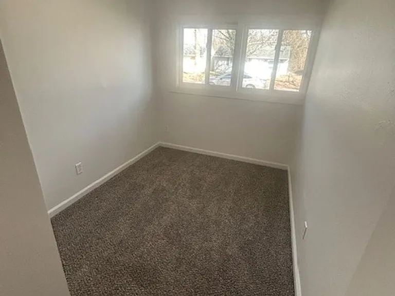 23 Delores Dr — Photo 4