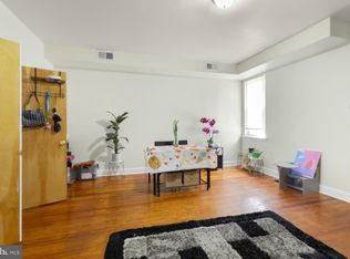 4014 Market St APT 2, Philadelphia, PA 19104