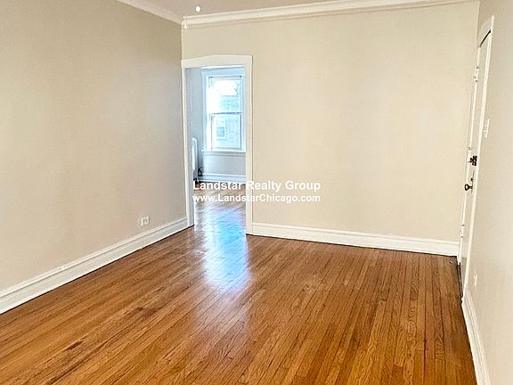2nd image of 2948 W Belle Plaine Ave Unit 2