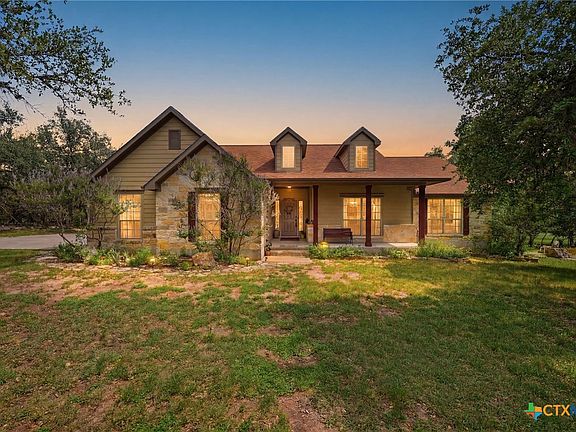 2nd image of 1095 Limerick Ln