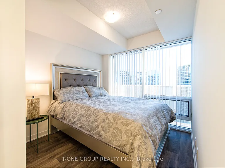 88 Harbour St #2610 — Photo 6