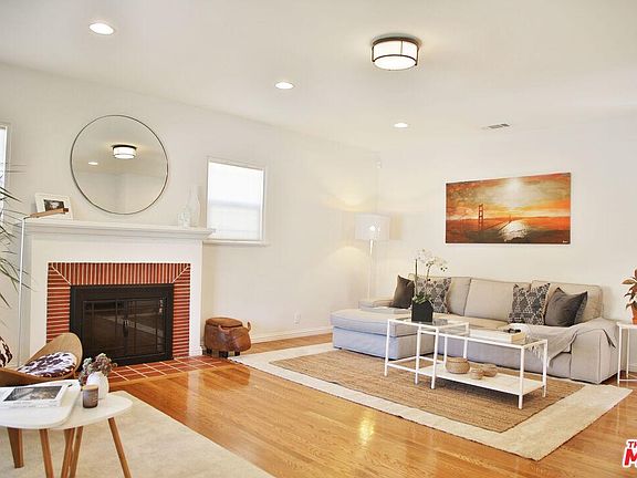 5th image of 2922 Castle Heights Ave