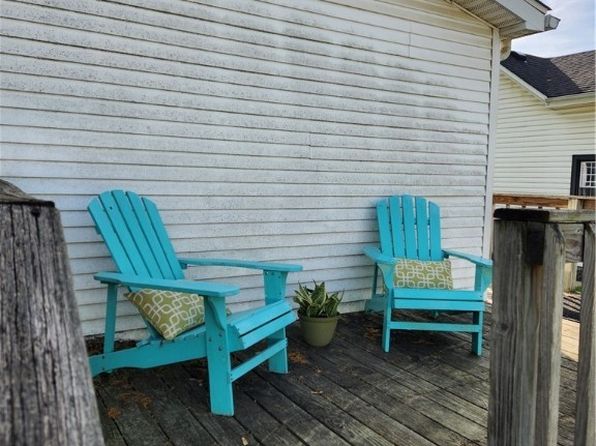 333 Paradise Avenue, Sellersburg, IN 47172