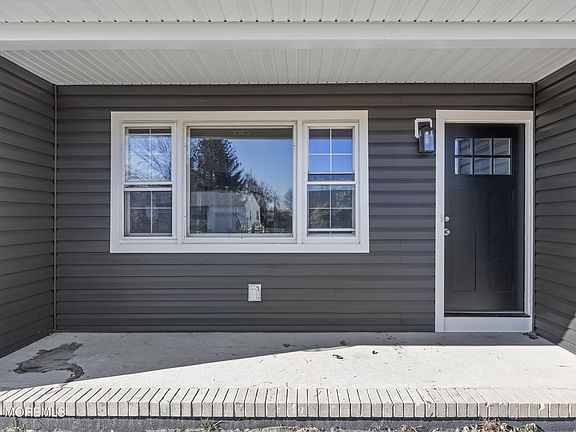 2nd image of 18 Bolingbroke Drive