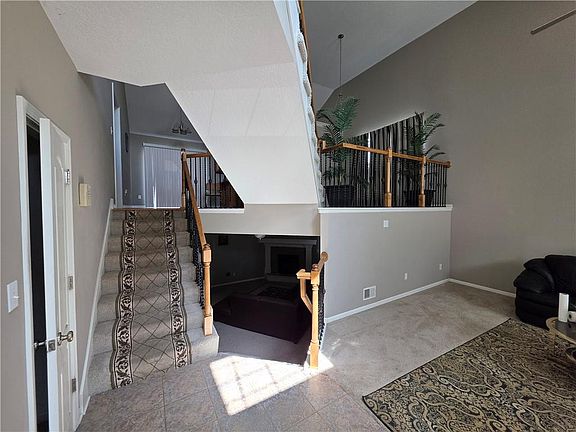 2nd image of 1100 Hampton Dr