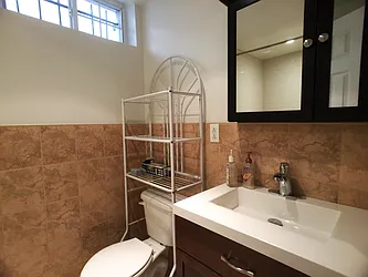 Rented by Sterea Agency