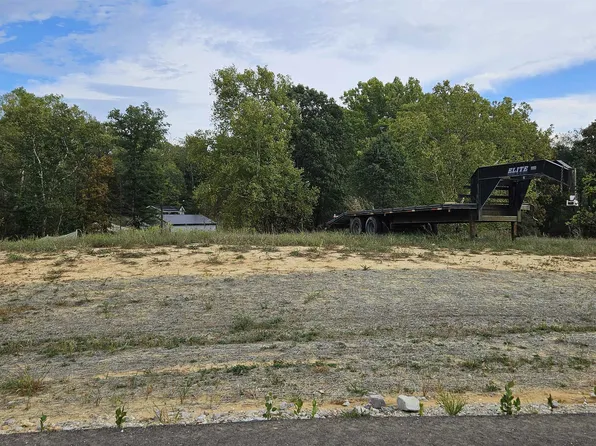 3 Aberdeen Dr, Ona, WV 25545