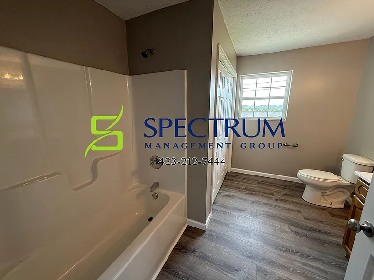 1068 Rosella Dr — Photo 7