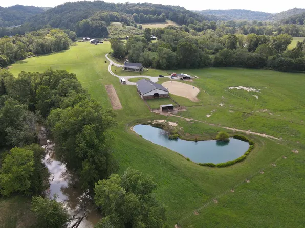 133 Hoof Print Ln, Greenup, KY 41144