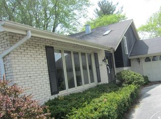 17906 Tarpon Ct, Homewood, IL 60430