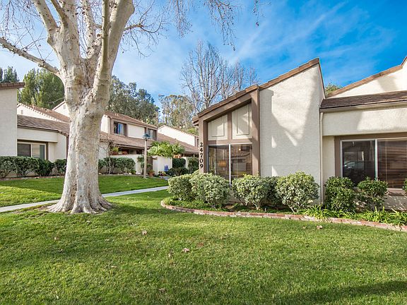 2nd image of 24709 Sand Wedge Ln