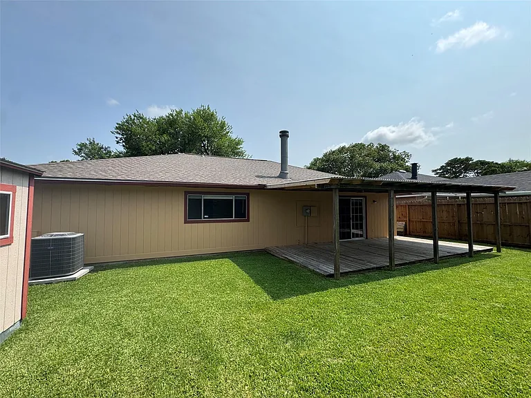 9831 Shell Rock Rd — Photo 38