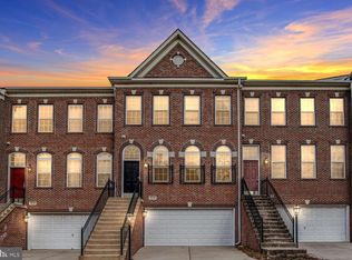 8218 Gunston Commons Way, Lorton, VA 22079