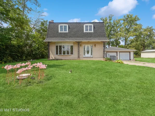 2N544 Atlantic Dr, West Chicago, IL 60185