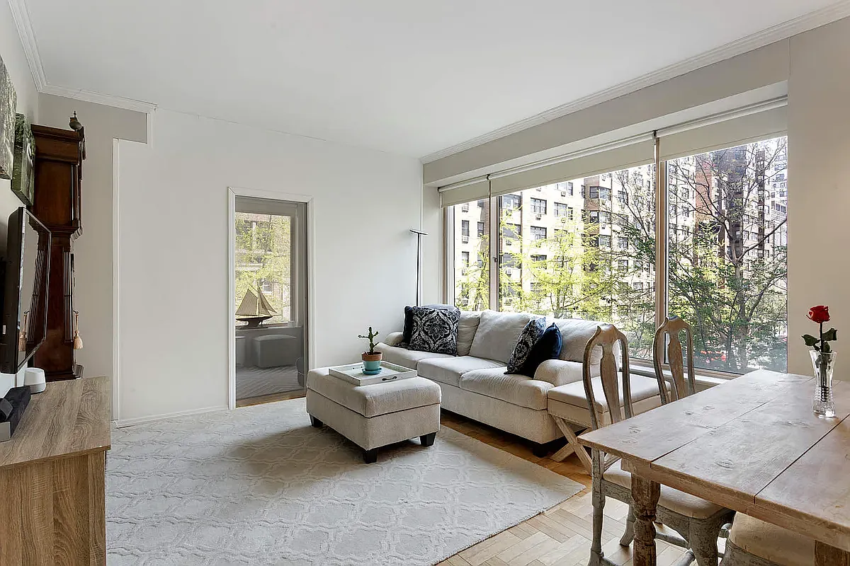 200 East 69th Street — Photo 1