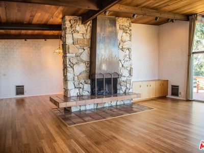 19847 Horseshoe Dr, Topanga, CA, 90290