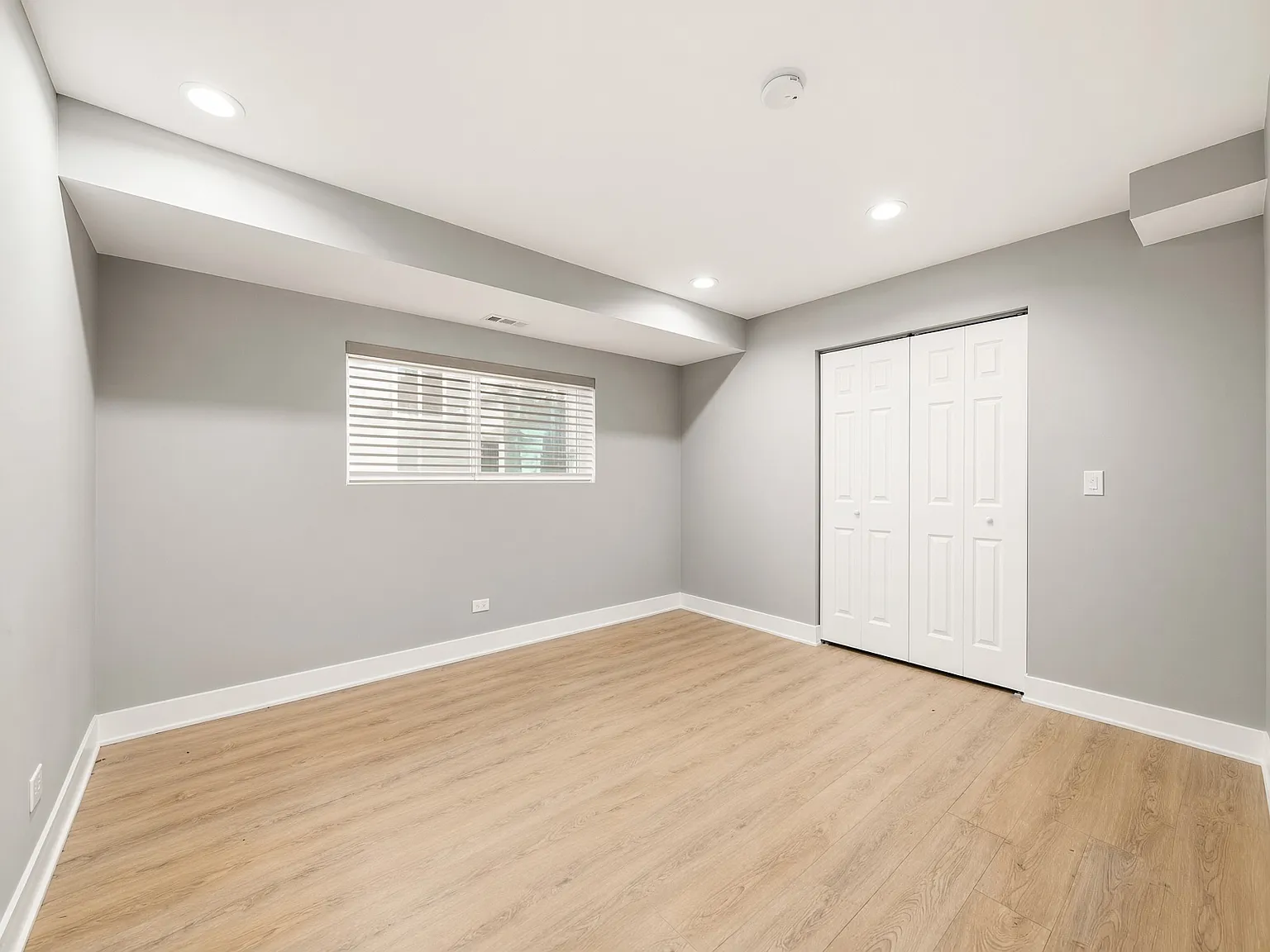 2 bed, 1250 sqft, $1,795 — Photo 2