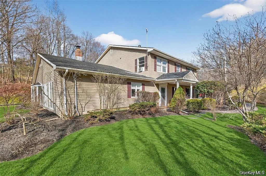 6 bed, 4.5 bath, 3857 sqft, $4,300 — Photo 2