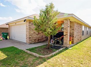 413 Glenwood St, Gainesville, TX 76240