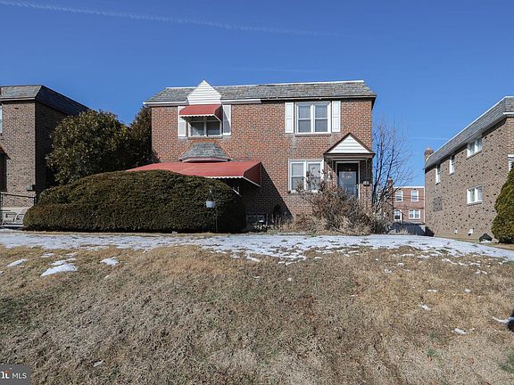 2nd image of 939 Fariston Dr