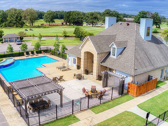 2nd image of 8786 N Creek Blvd #1806