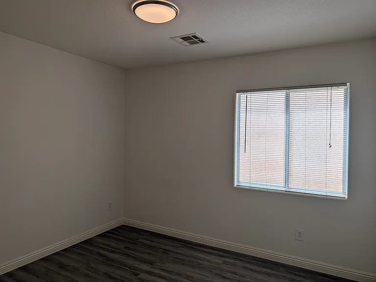 7440 Castillo Peak St — Photo 31